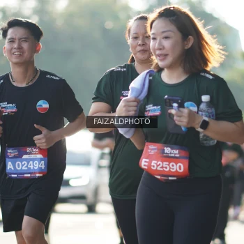 Runner Photo 3765323