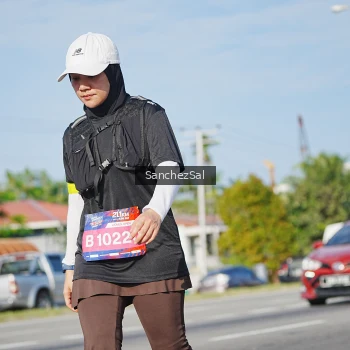 Runner Photo 3765393