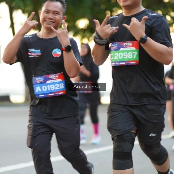 Runner Photo 3765467