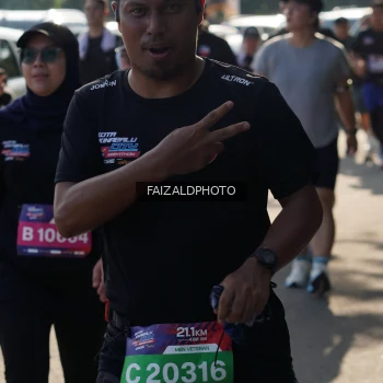 Runner Photo 3765513