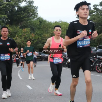 Runner Photo 3765566