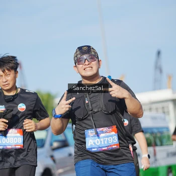 Runner Photo 3765640