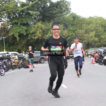 Runner Photo 3765655
