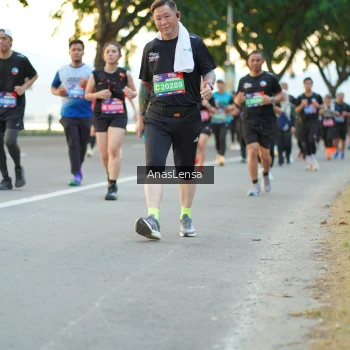Runner Photo 3765657