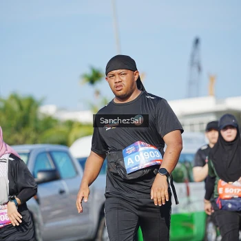 Runner Photo 3765693