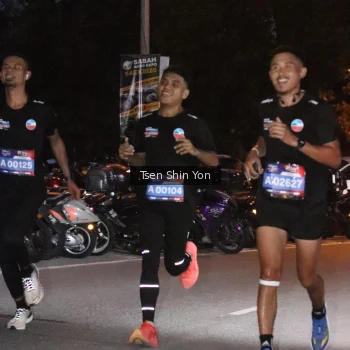 Runner Photo 3765696