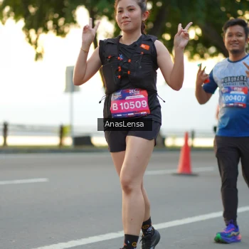 Runner Photo 3765713