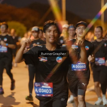 Runner Photo 3765795