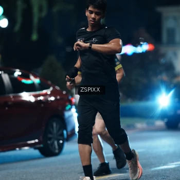 Runner Photo 3765815