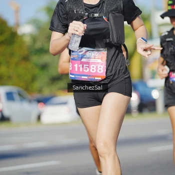 Runner Photo 3765857
