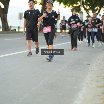 Runner Photo 3765942