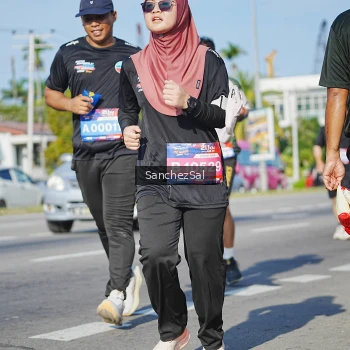 Runner Photo 3766002