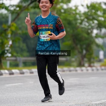 Runner Photo 3766010