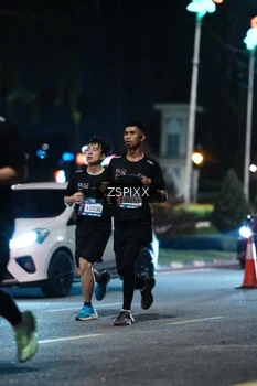 Runner Photo 3766013