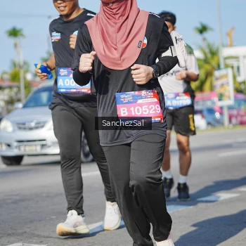 Runner Photo 3766018