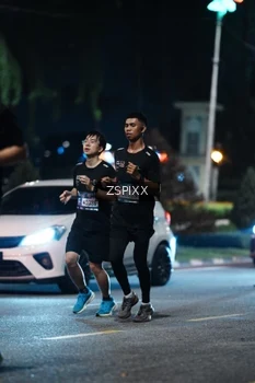 Runner Photo 3766033