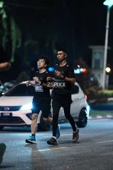 Runner Photo 3766043