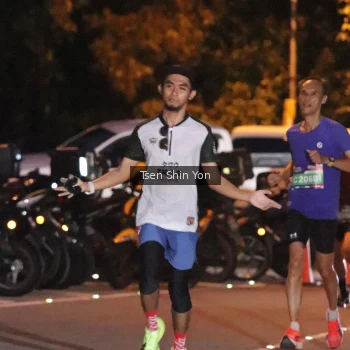 Runner Photo 3766317