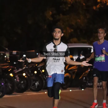 Runner Photo 3766335