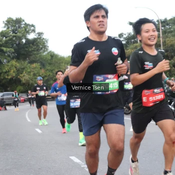 Runner Photo 3766374