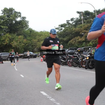 Runner Photo 3766476