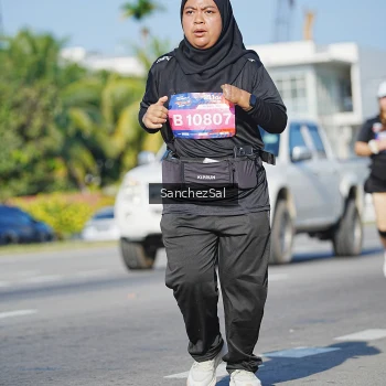 Runner Photo 3766593