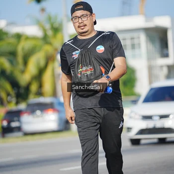 Runner Photo 3766675