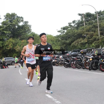 Runner Photo 3766838