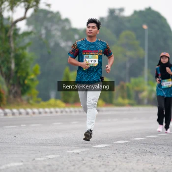 Runner Photo 3766895