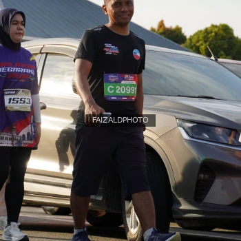 Runner Photo 3766905