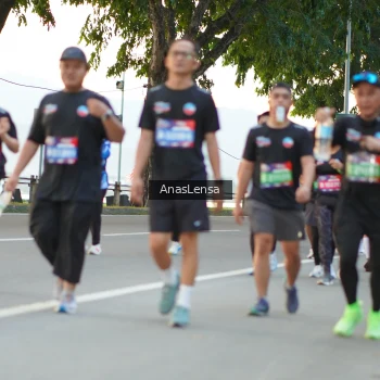 Runner Photo 3766945