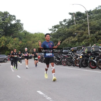 Runner Photo 3767034