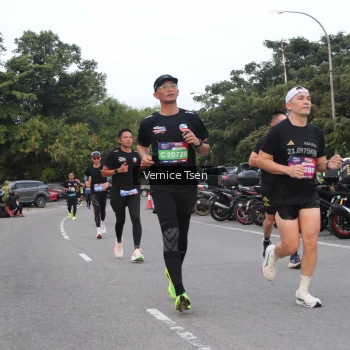 Runner Photo 3767187