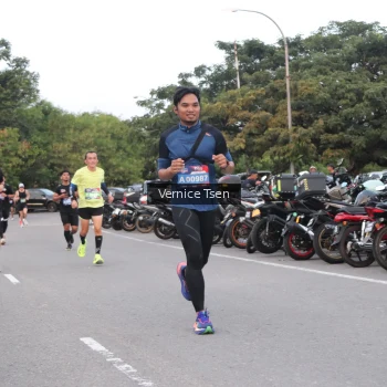 Runner Photo 3767345
