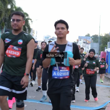Runner Photo 3767500
