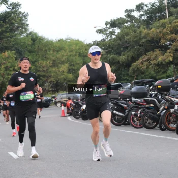 Runner Photo 3767728