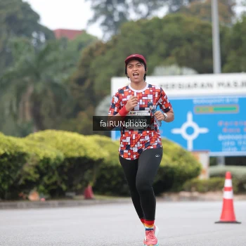 Runner Photo 3767765