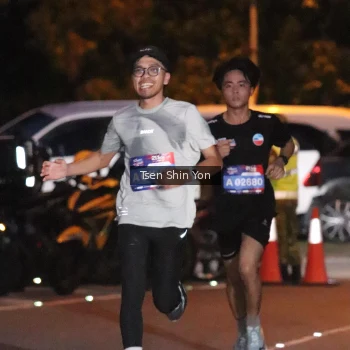 Runner Photo 3767787
