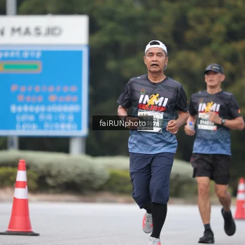 Runner Photo 3767840