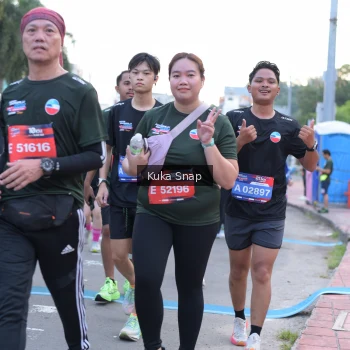 Runner Photo 3767879