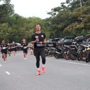 Runner Photo 3767992