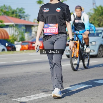 Runner Photo 3768036