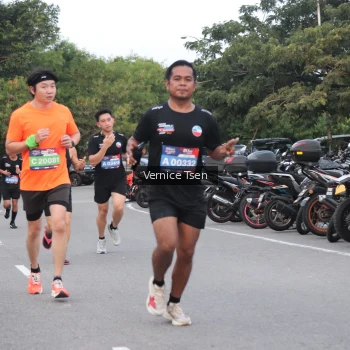 Runner Photo 3768138