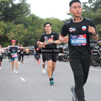 Runner Photo 3768298