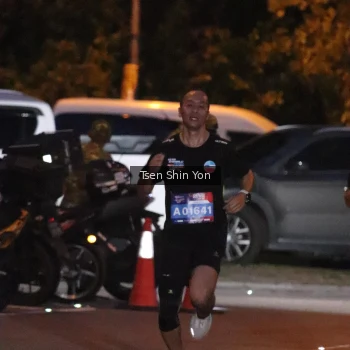 Runner Photo 3768323