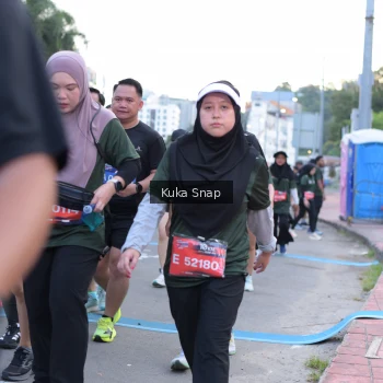 Runner Photo 3768374