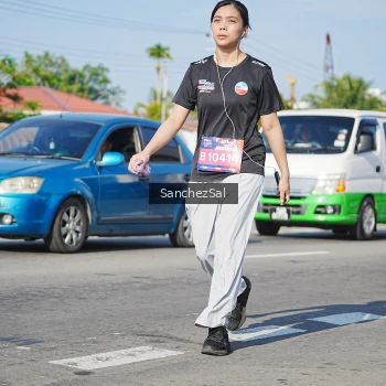 Runner Photo 3768435