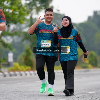 Runner Photo 3768472