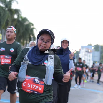 Runner Photo 3768497