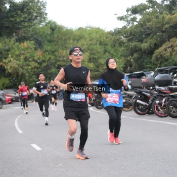 Runner Photo 3768506